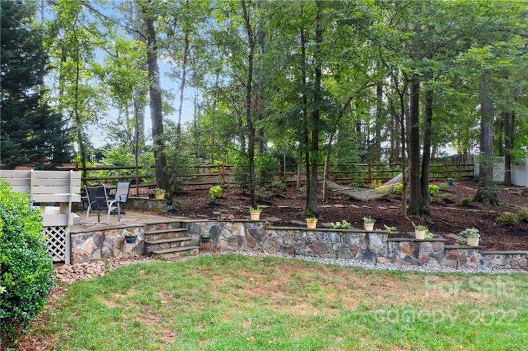 Photo 12 of 39 - 12700 Willow Grove Way, Huntersville, NC 28078