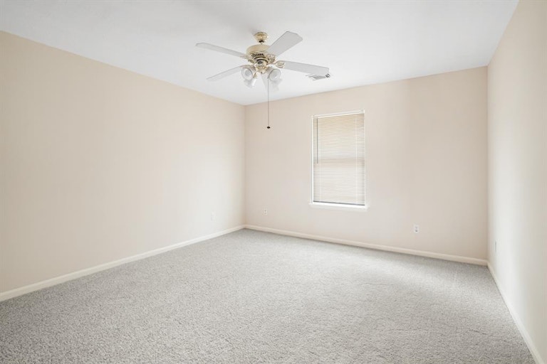 Photo 36 of 42 - 403 Mystic Glen Loop, Kingwood, TX 77339