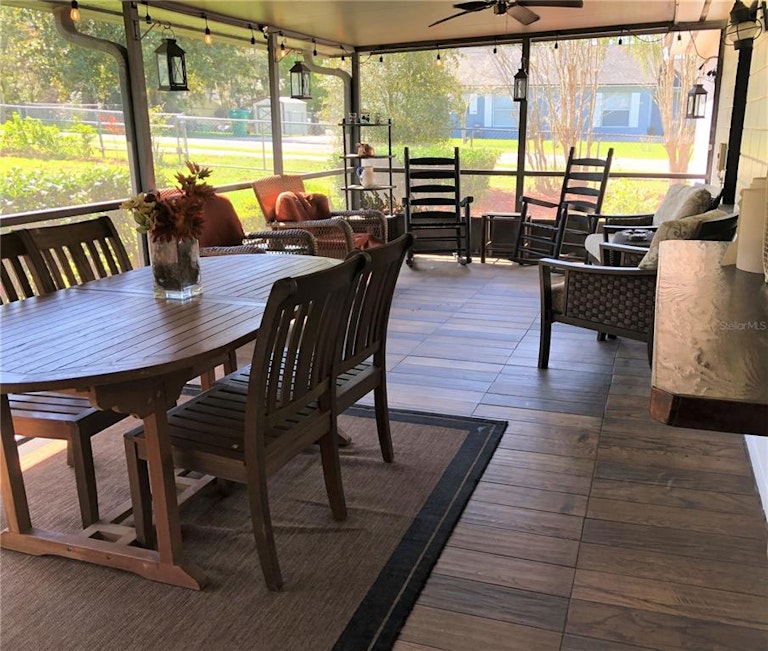 Photo 8 of 38 - 738 W Hogle Ave, Deland, FL 32720