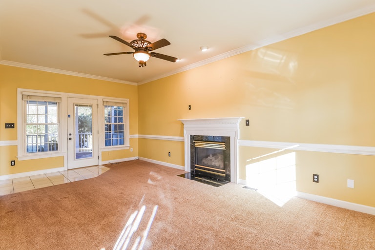 Photo 9 of 25 - 503 Oldwyck Dr, Fuquay Varina, NC 27526