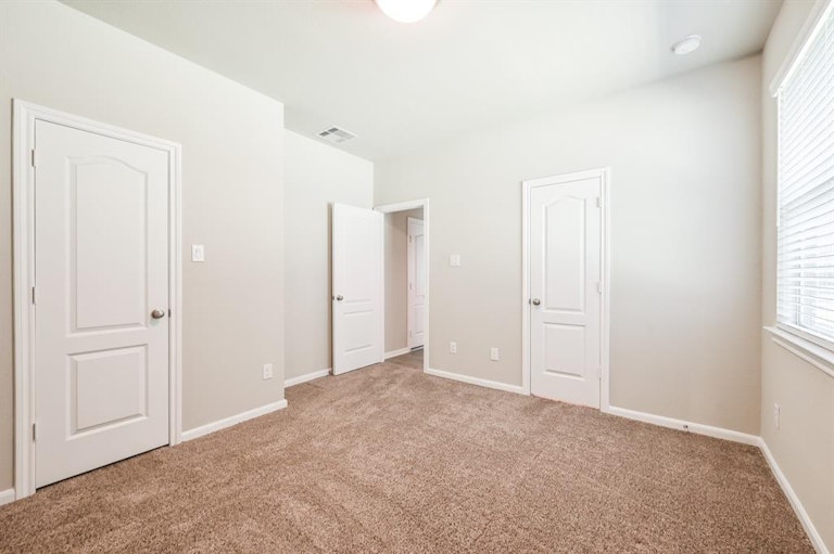 Photo 19 of 36 - 6822 Aspen Peak Dr, Baytown, TX 77521