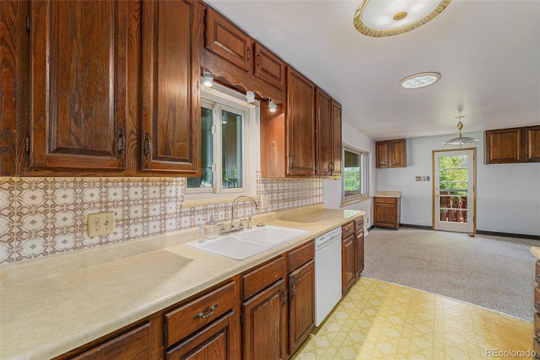Photo 7 of 21 - 319 Quay St, Lakewood, CO 80226