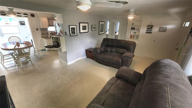 Photo 4 of 19 - 3745 Brock St, New Port Richey, FL 34652