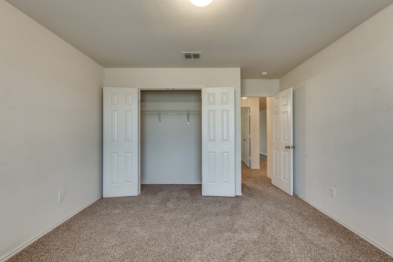 Photo 22 of 28 - 609 Rosemary Dr, Royse City, TX 75189