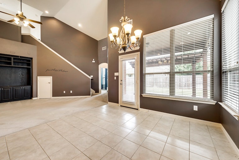 Photo 13 of 29 - 8121 Mountain Cedar Dr, Fort Worth, TX 76131