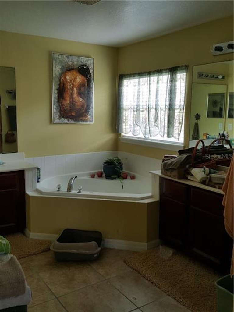 Photo 6 of 22 - 100 Conch Key Way, Sanford, FL 32771