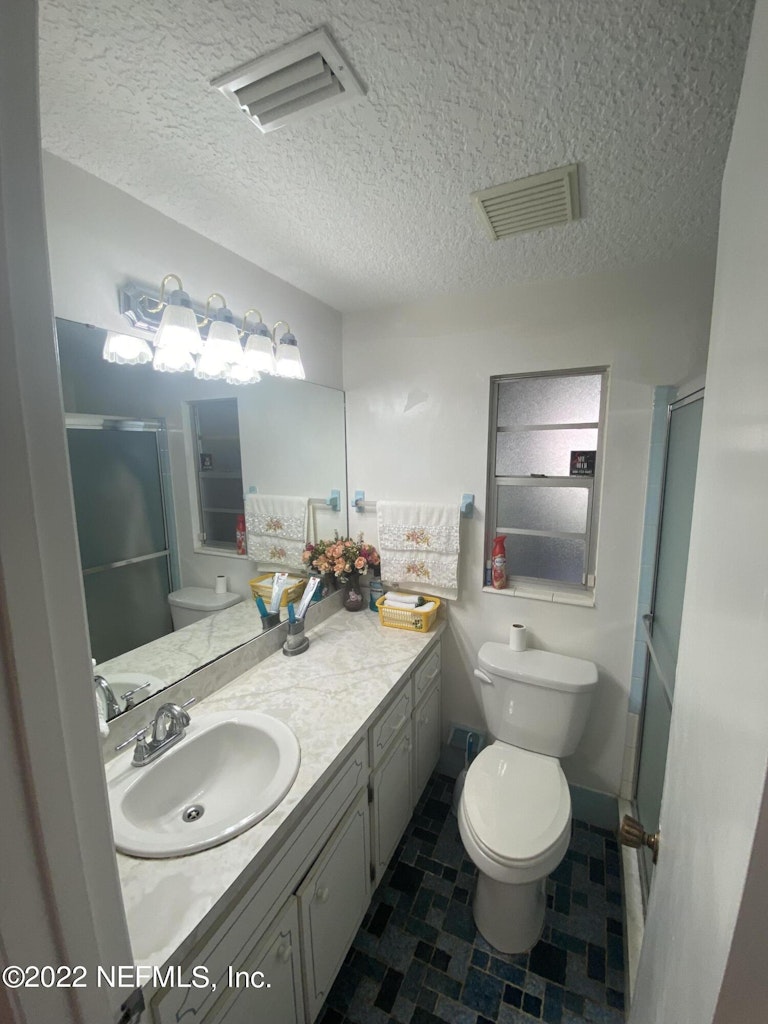 Photo 13 of 24 - 1726 Cinnamon Dr, Orange Park, FL 32073