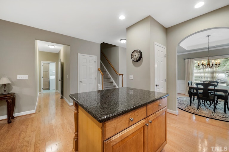 Photo 6 of 36 - 3103 Imperial Oaks Dr, Raleigh, NC 27614