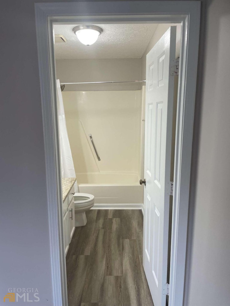 Photo 18 of 18 - 2926 Webb Bridge Rd, Alpharetta, GA 30009