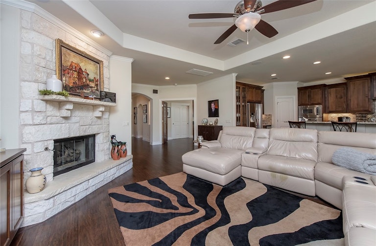 Photo 8 of 16 - 608 Caprock Canyon Trl, Georgetown, TX 78633