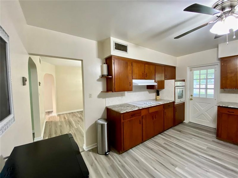 Photo 6 of 60 - 4081 Lake Marianna Dr, Winter Haven, FL 33881