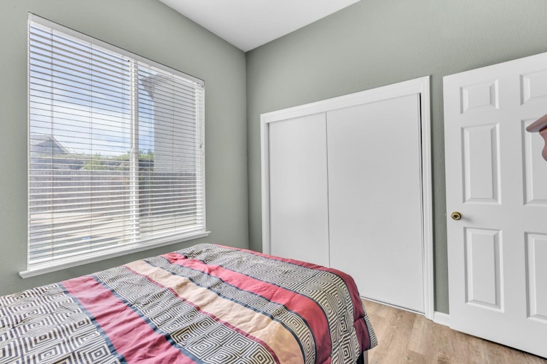 Photo 36 of 55 - 7831 Lahontan Ct, Sacramento, CA 95829