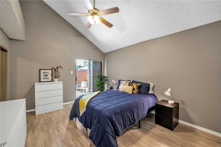 Photo 18 of 31 - 915 Azalia Dr, Lewisville, TX 75067