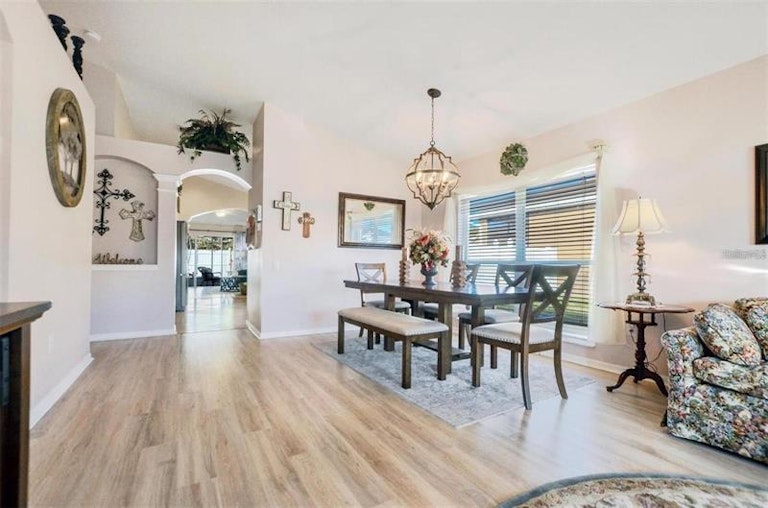 Photo 8 of 30 - 22328 Red Jacket Ln, Land O Lakes, FL 34639