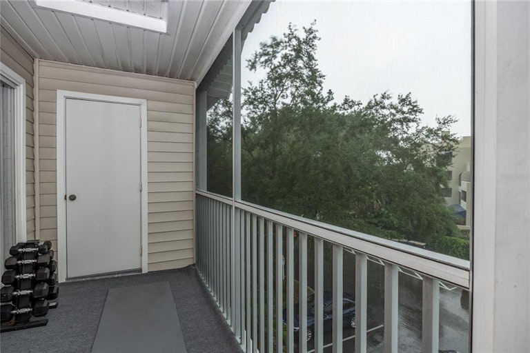 Photo 22 of 35 - 850 S Tamiami Trl #522, Sarasota, FL 34236