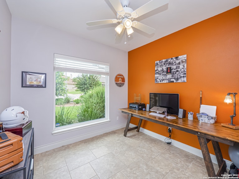 Photo 7 of 49 - 834 Lodge Creek Dr, New Braunfels, TX 78132