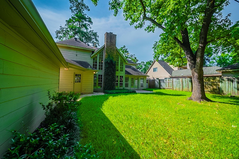 Photo 35 of 37 - 5522 Lone Cedar Dr, Kingwood, TX 77345