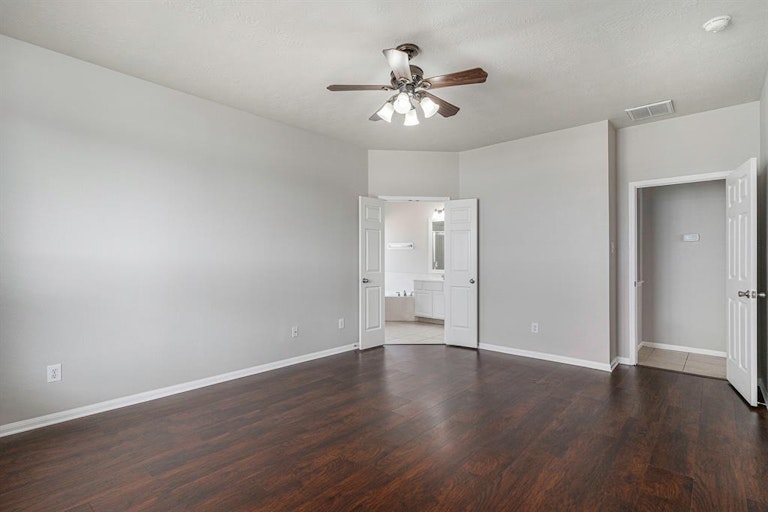 Photo 17 of 25 - 3284 Gladewater Ln, League City, TX 77573