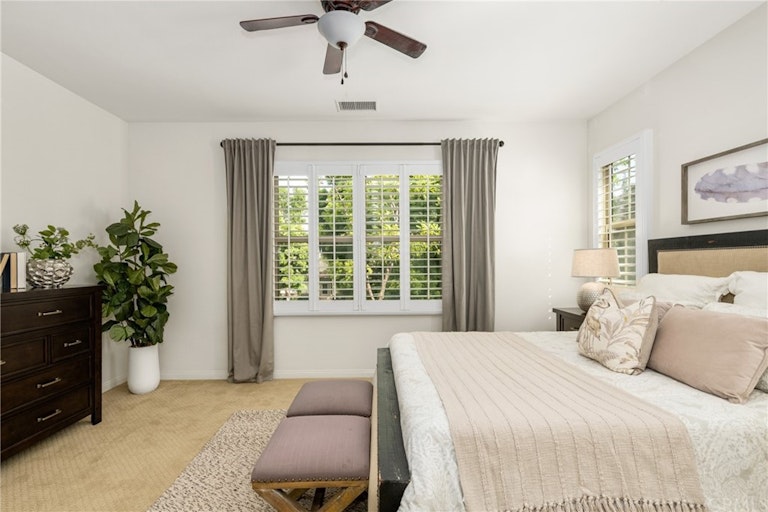 Photo 8 of 21 - 154 Coralwood, Irvine, CA 92618