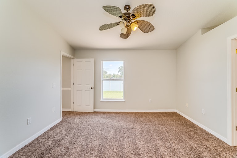 Photo 10 of 22 - 2097 Hayfield Way, Apopka, FL 32712