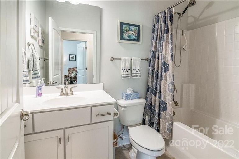 Photo 27 of 48 - 156 Wylie Trl, Statesville, NC 28677