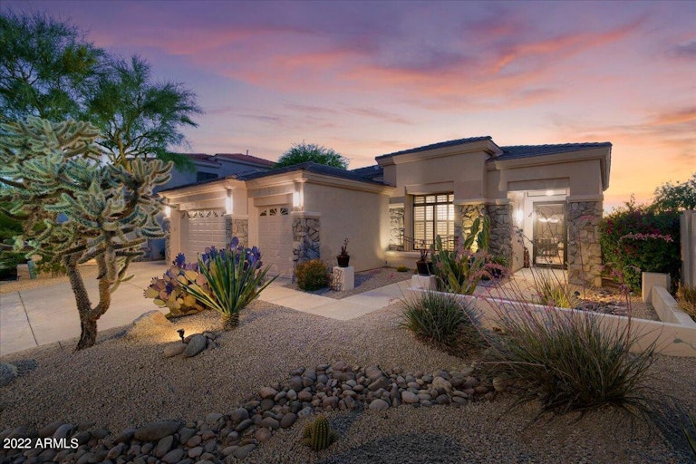 Photo 1 of 50 - 22856 N 52nd St, Phoenix, AZ 85054