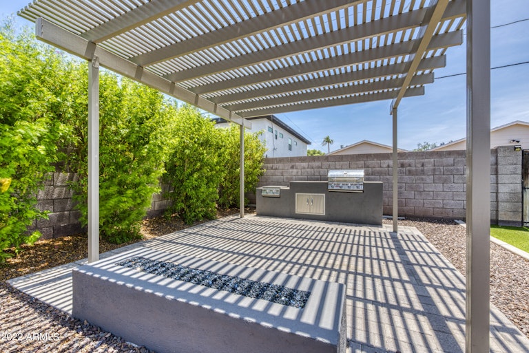 Photo 33 of 38 - 4401 E Montecito Ave, Phoenix, AZ 85018