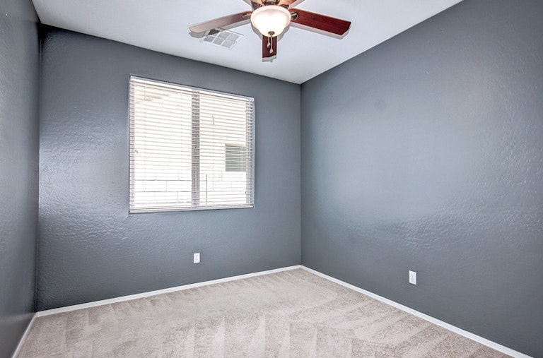 Photo 17 of 20 - 5309 S 33rd Dr, Phoenix, AZ 85041