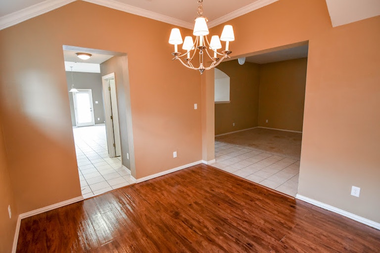 Photo 8 of 25 - 3209 Bloomfield Trl, Mansfield, TX 76063
