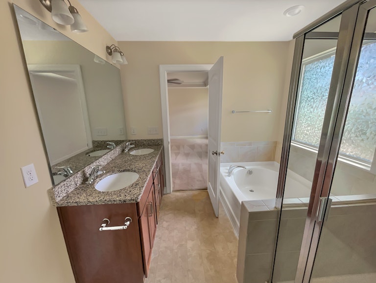 Photo 6 of 18 - 155 Cliffview Dr, Garner, NC 27529