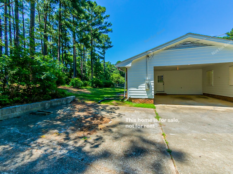 Photo 7 of 22 - 5304 Olive Rd, Raleigh, NC 27606