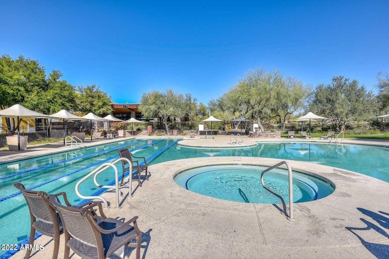 Photo 33 of 41 - 3935 E Rough Rider Rd #1044, Phoenix, AZ 85050