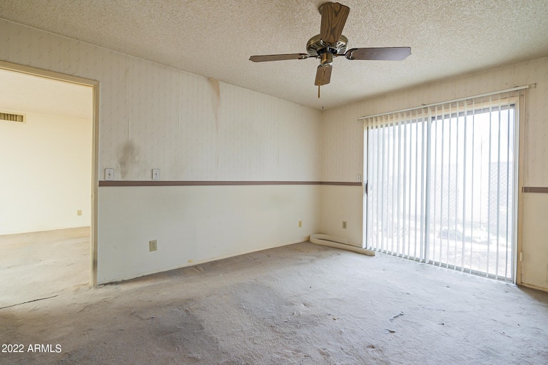 Photo 17 of 32 - 2541 E Wagoner Rd, Phoenix, AZ 85032