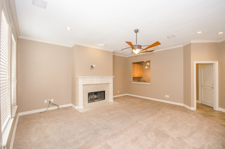 Photo 19 of 43 - 2206 Club Creek Cir, Garland, TX 75043