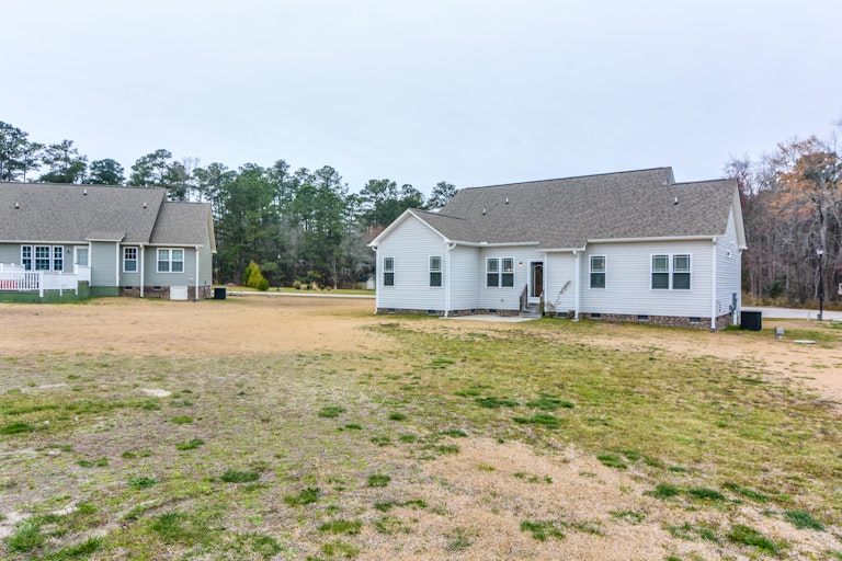 Photo 23 of 27 - 92 Poston Ct, Benson, NC 27504