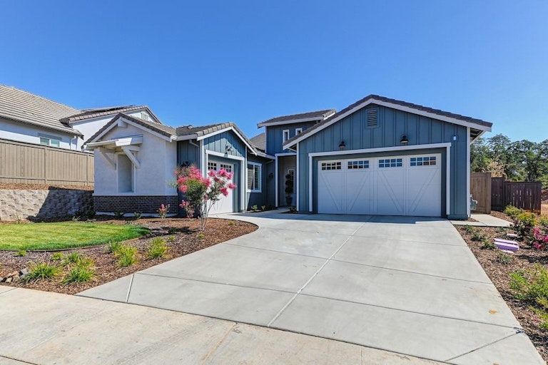 Photo 2 of 44 - 4081 McKay Pl, El Dorado Hills, CA 95762