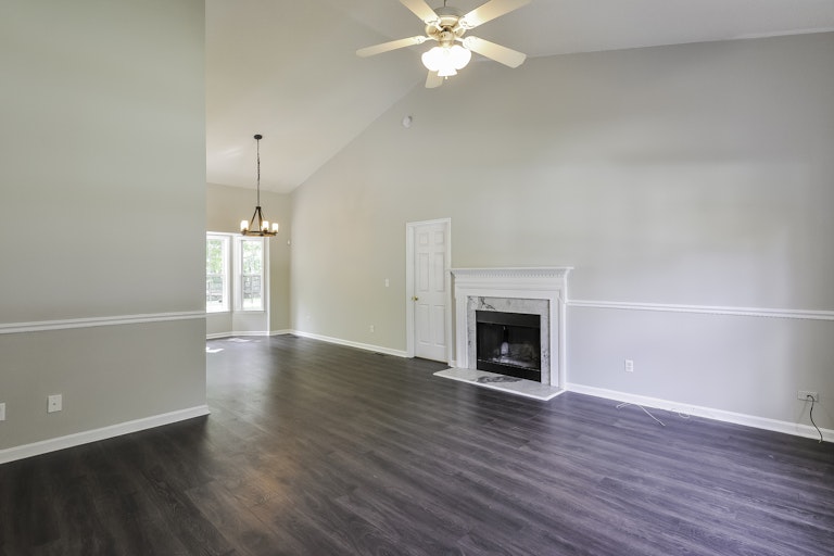 Photo 9 of 24 - 6925 Longridge Dr, Raleigh, NC 27603