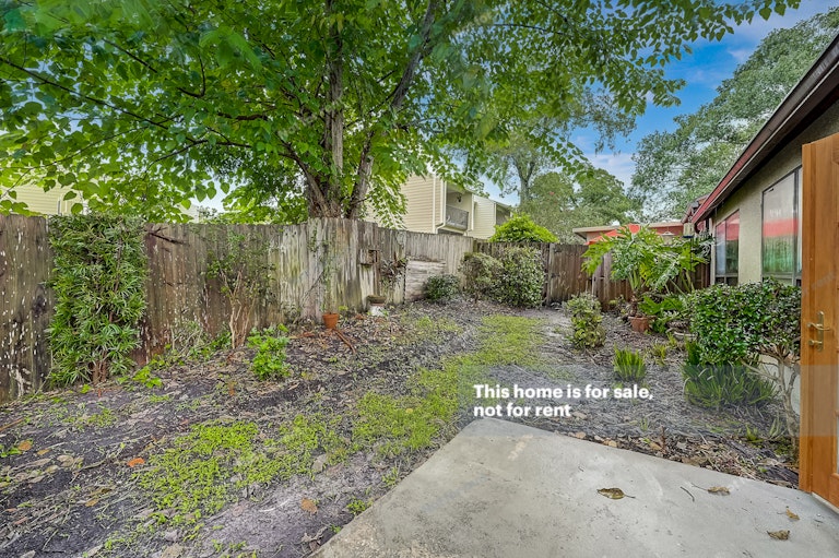 Photo 32 of 35 - 9943 Fawn Ridge Dr, Jacksonville, FL 32256