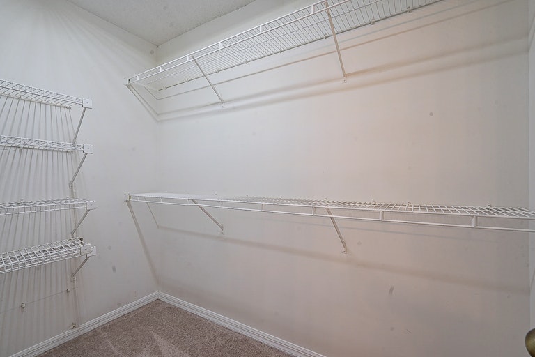 Photo 19 of 28 - 10158 Brandon Cir, Orlando, FL 32836