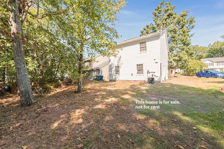 Photo 14 of 16 - 3726 Phillips Way E, Durham, NC 27713