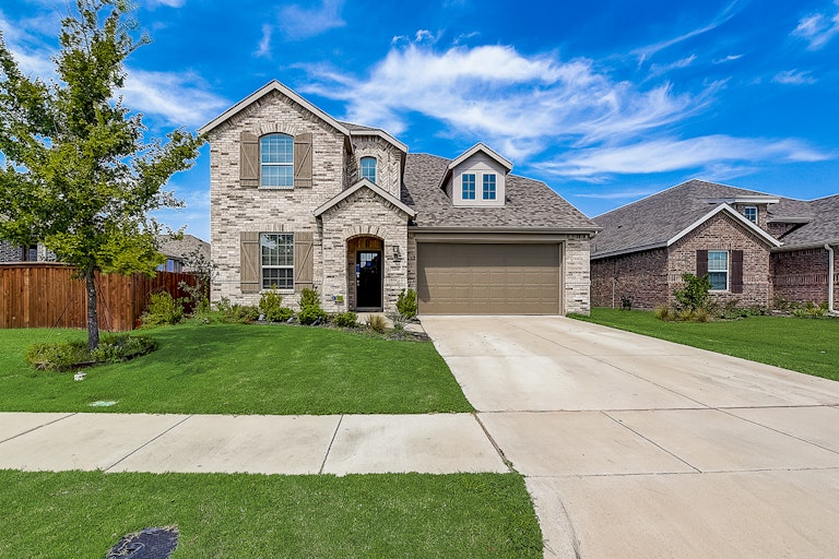 Photo 12 of 42 - 1316 Carlsbad Dr, Forney, TX 75126