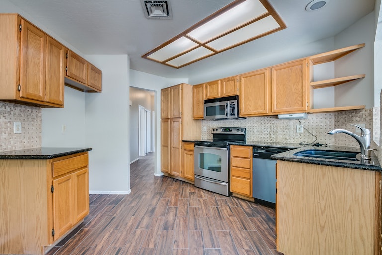 Photo 7 of 26 - 4725 E Brown Rd #10, Mesa, AZ 85205