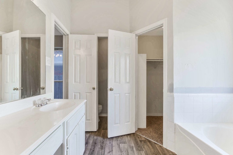 Photo 21 of 25 - 7428 Amber Dr, Watauga, TX 76148