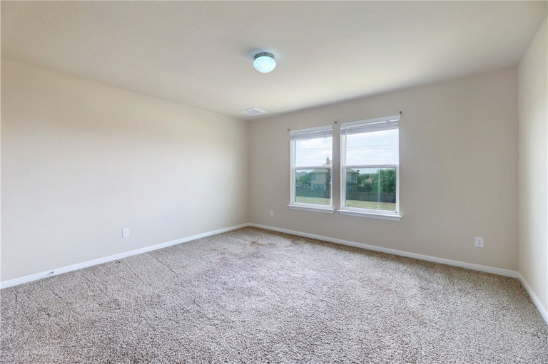 Photo 27 of 34 - 5925 Mantalcino Dr, Round Rock, TX 78665