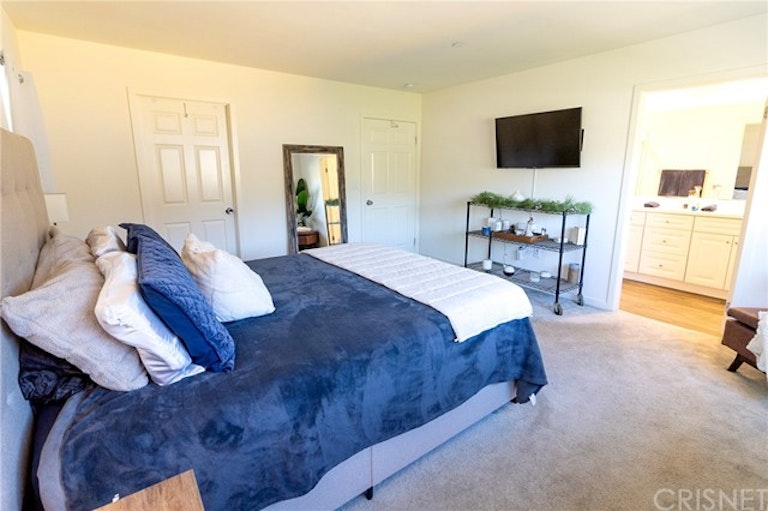 Photo 20 of 35 - 13412 N Manzanillo Ln, Sylmar, CA 91342