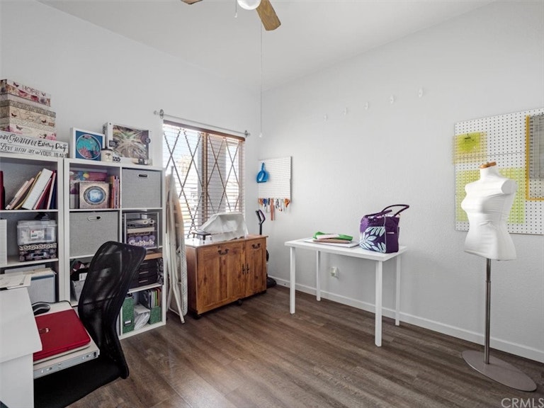 Photo 13 of 21 - 1384 Rabbit Peak Way, Hemet, CA 92545