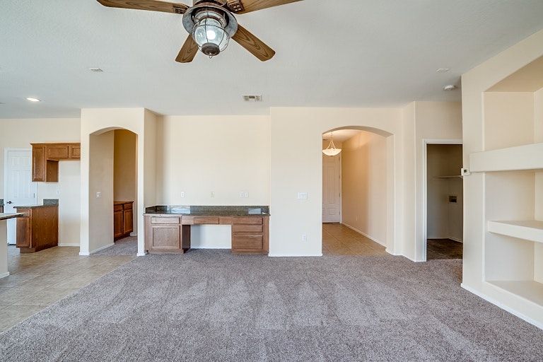 Photo 7 of 29 - 14115 W Bloomfield Rd, Surprise, AZ 85379