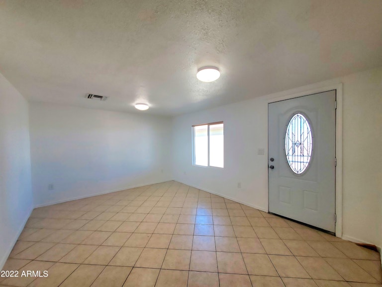 Photo 16 of 42 - 11122 W Connecticut Ave, Youngtown, AZ 85363