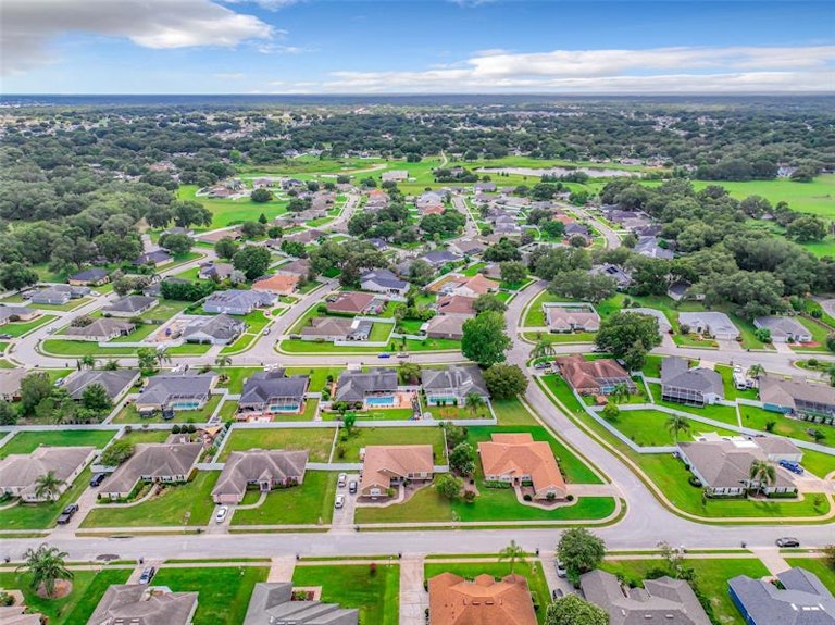 Photo 38 of 41 - 6923 Ashbury Dr, Lakeland, FL 33809
