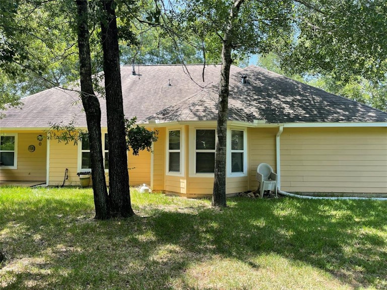 Photo 15 of 16 - 3688 White Oak Dr, Conroe, TX 77301